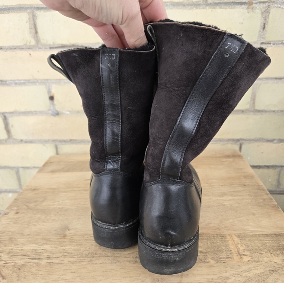 Roots Shearling Boots - Picture 4 of 9